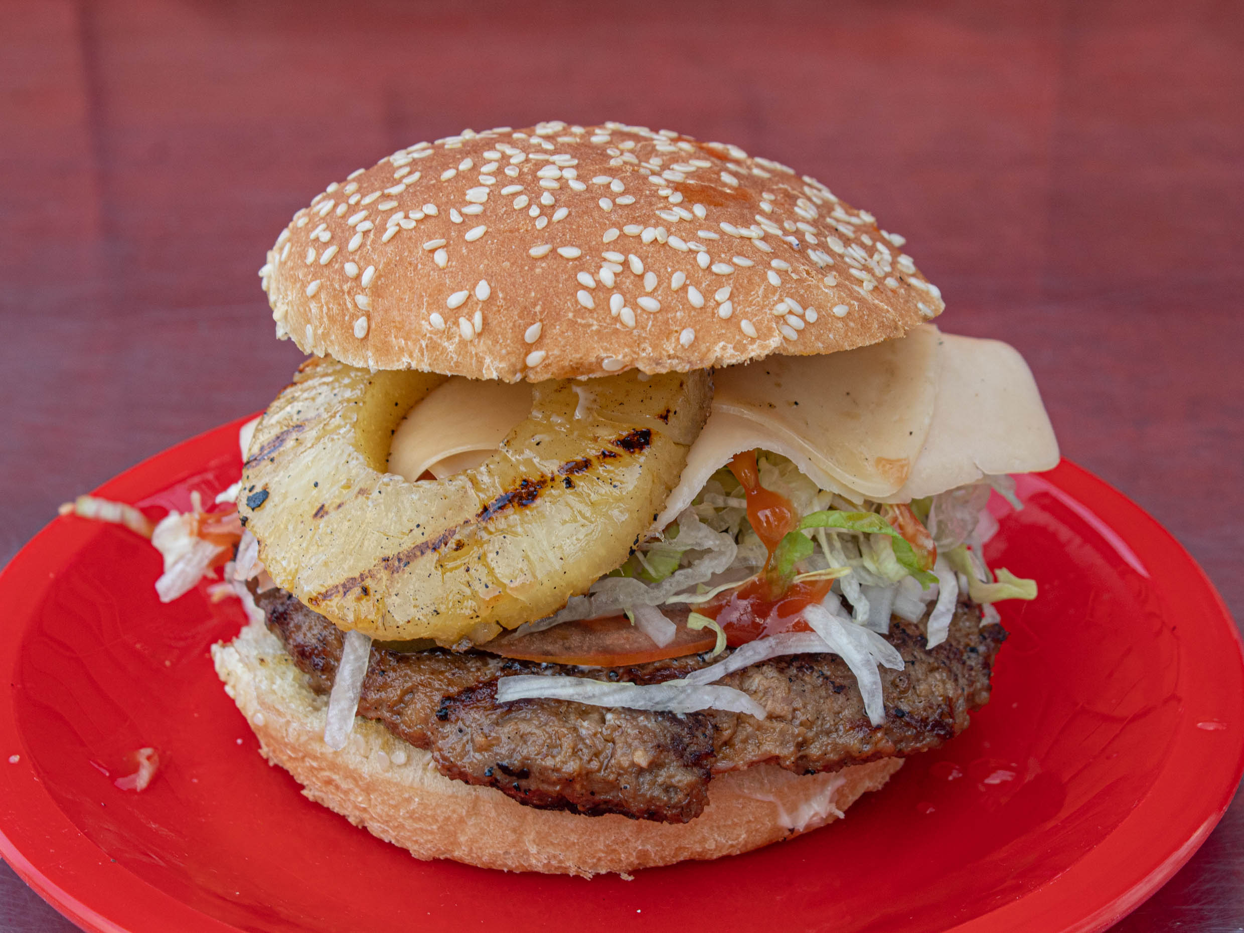 Hamburguesa con Doble Queso y Piña