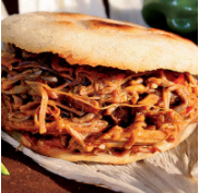 Arepa con todo.