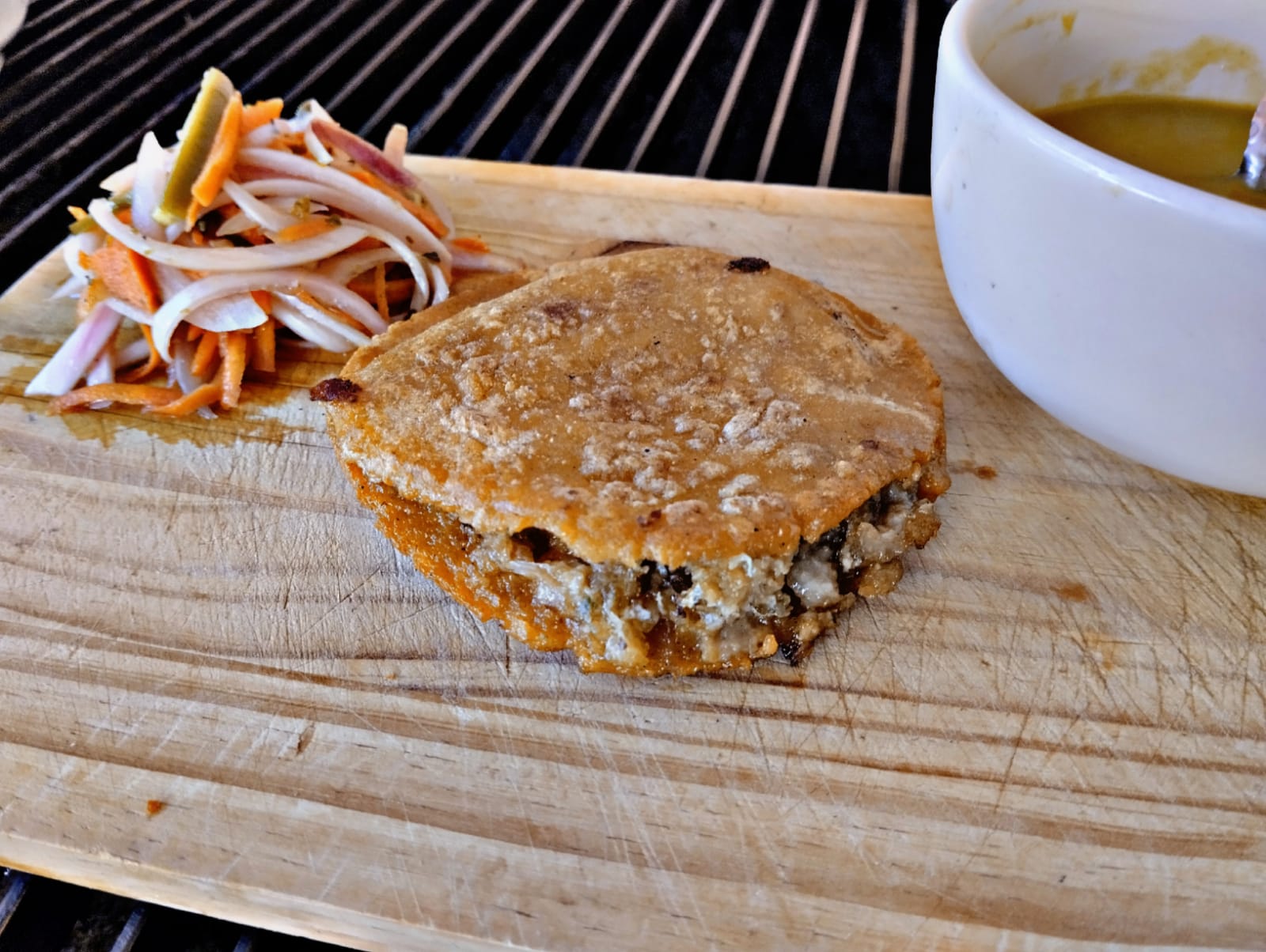 Gordita de Chicharrón 1 Pieza