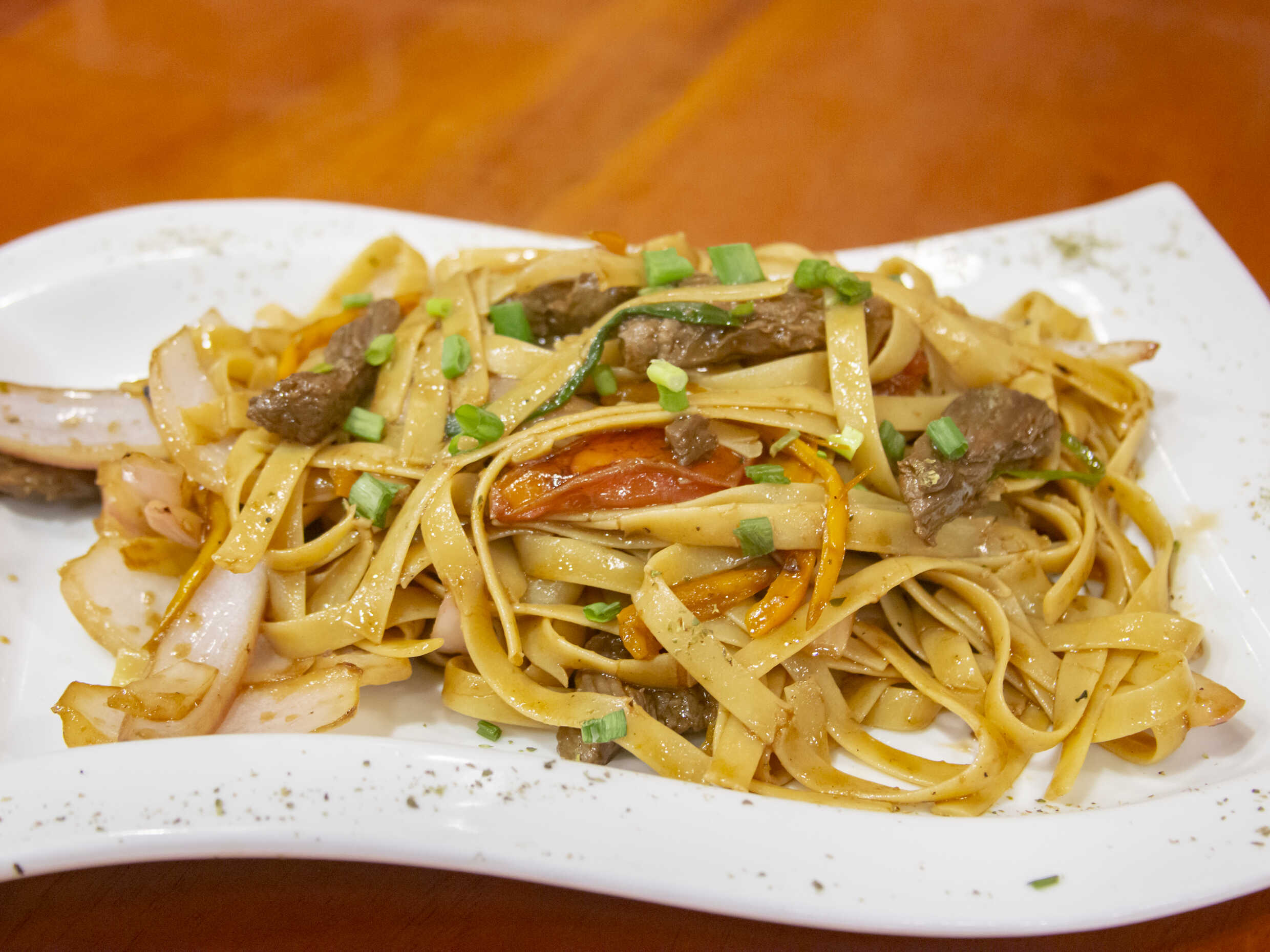 Tallarín Saltado de Carne