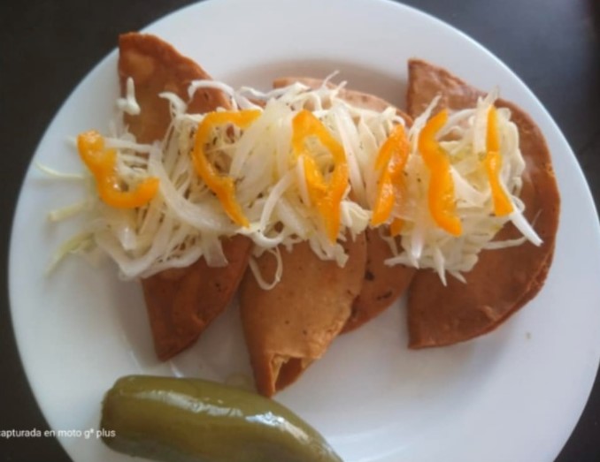 TACOS DORADOS 4 pzas
