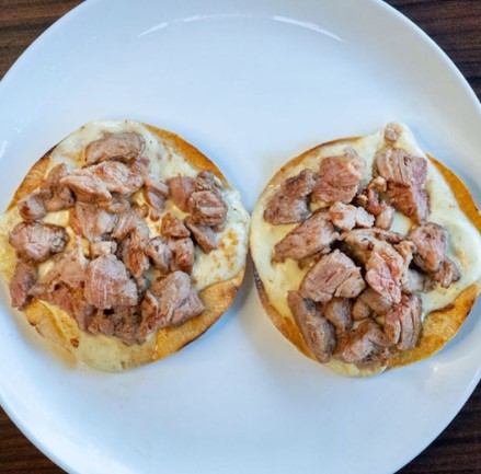 Taco de Arrachera con Queso