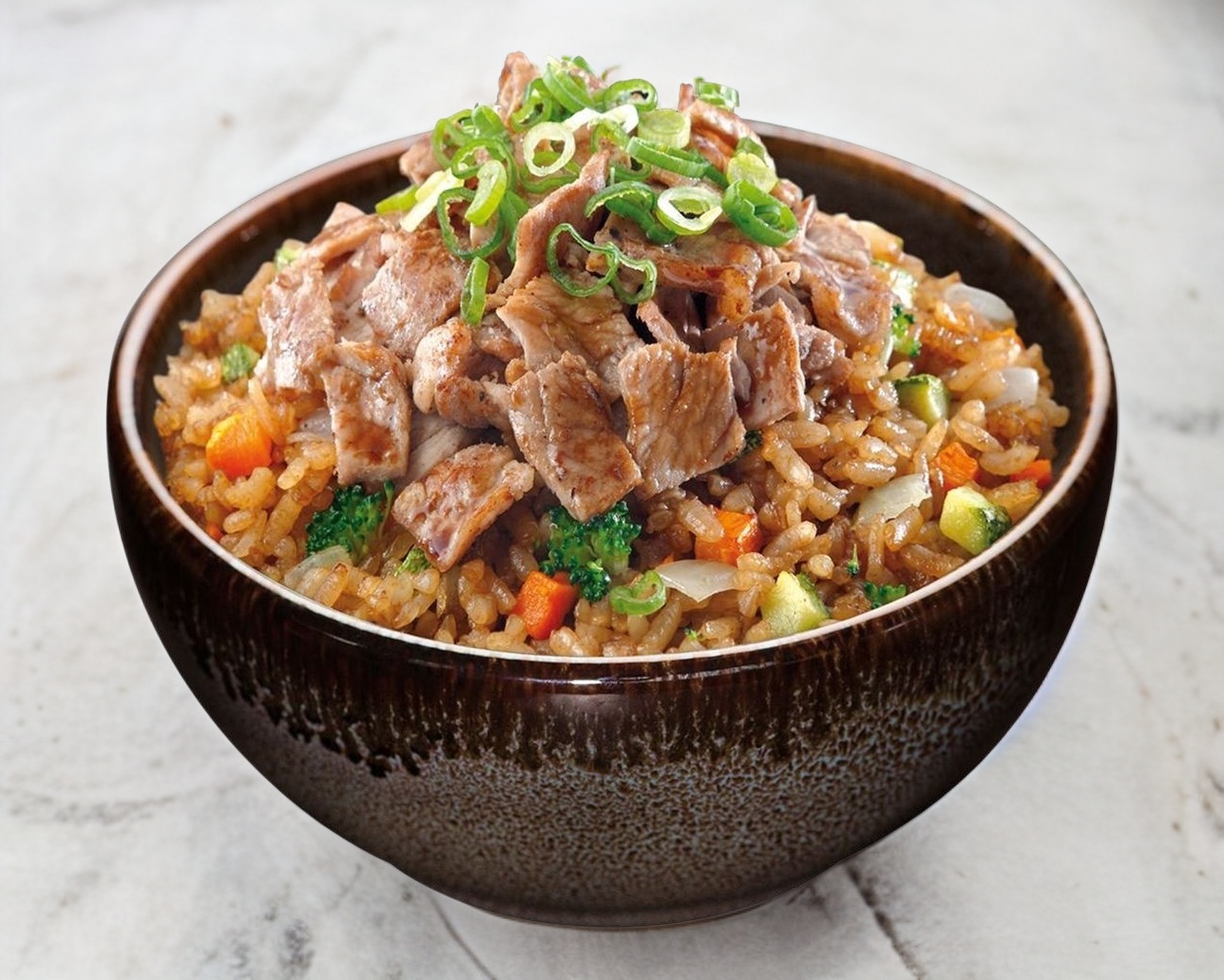 YAKIMESHI CON RIB EYE