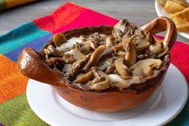 Champiñones on Queso