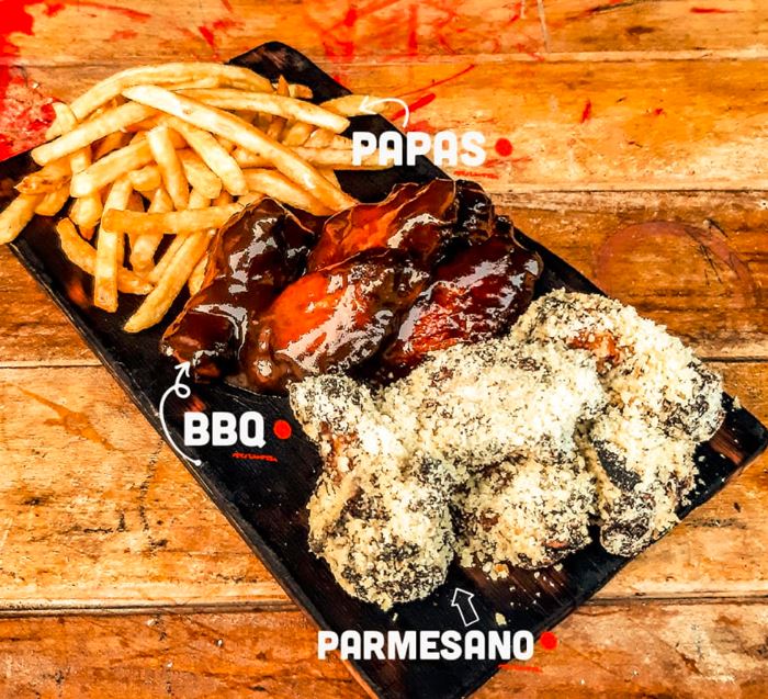 10 Alitas + Papas