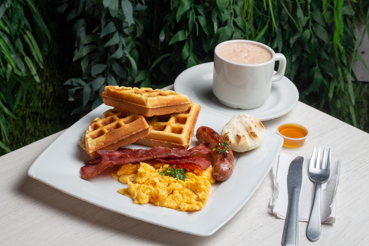 Combo desayuno chorizo artesanal + huevo revuelto