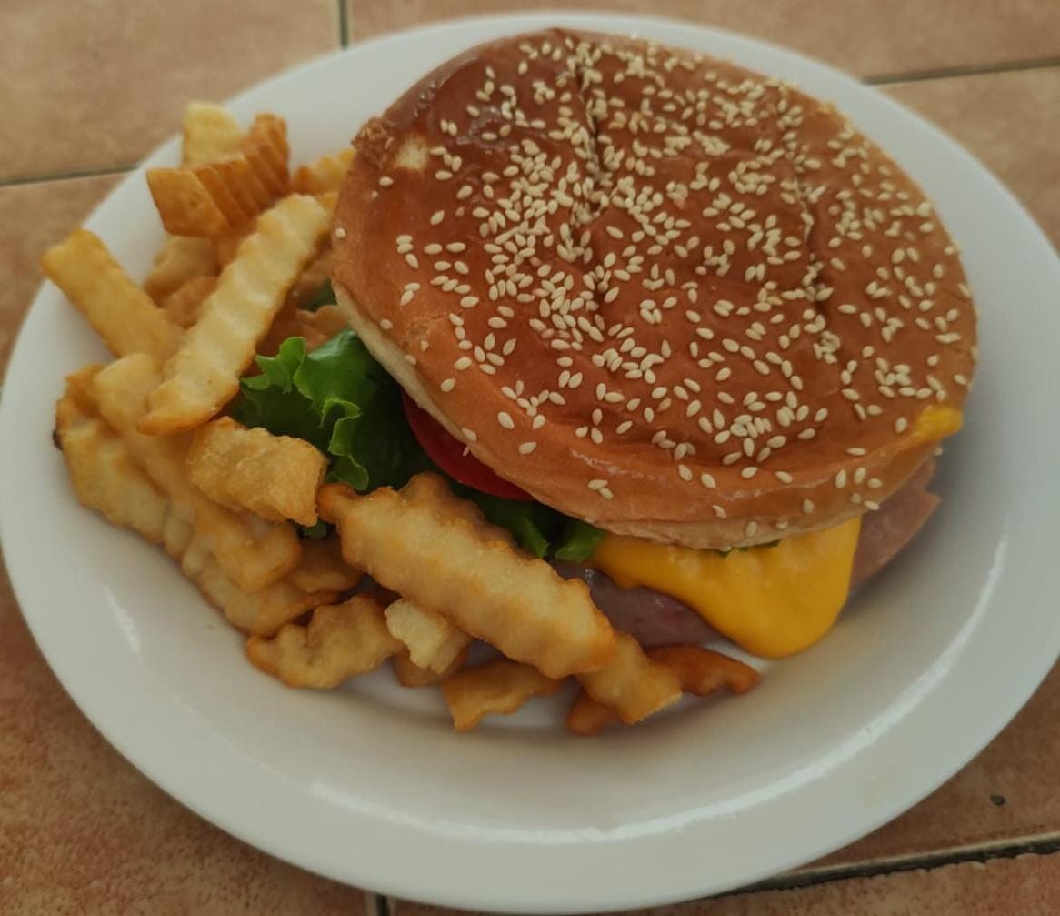 Hamburguesa de Arrachera con Papas