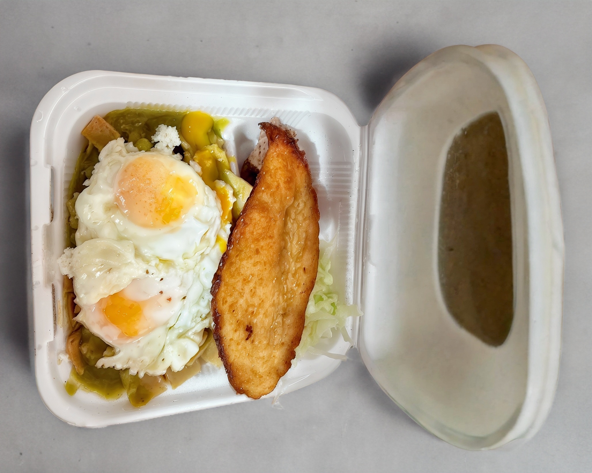 CHILAQUILES VERDES ESPECIALES