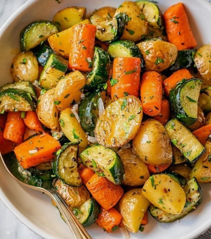 Vegetales Salteados a Finas Hierbas