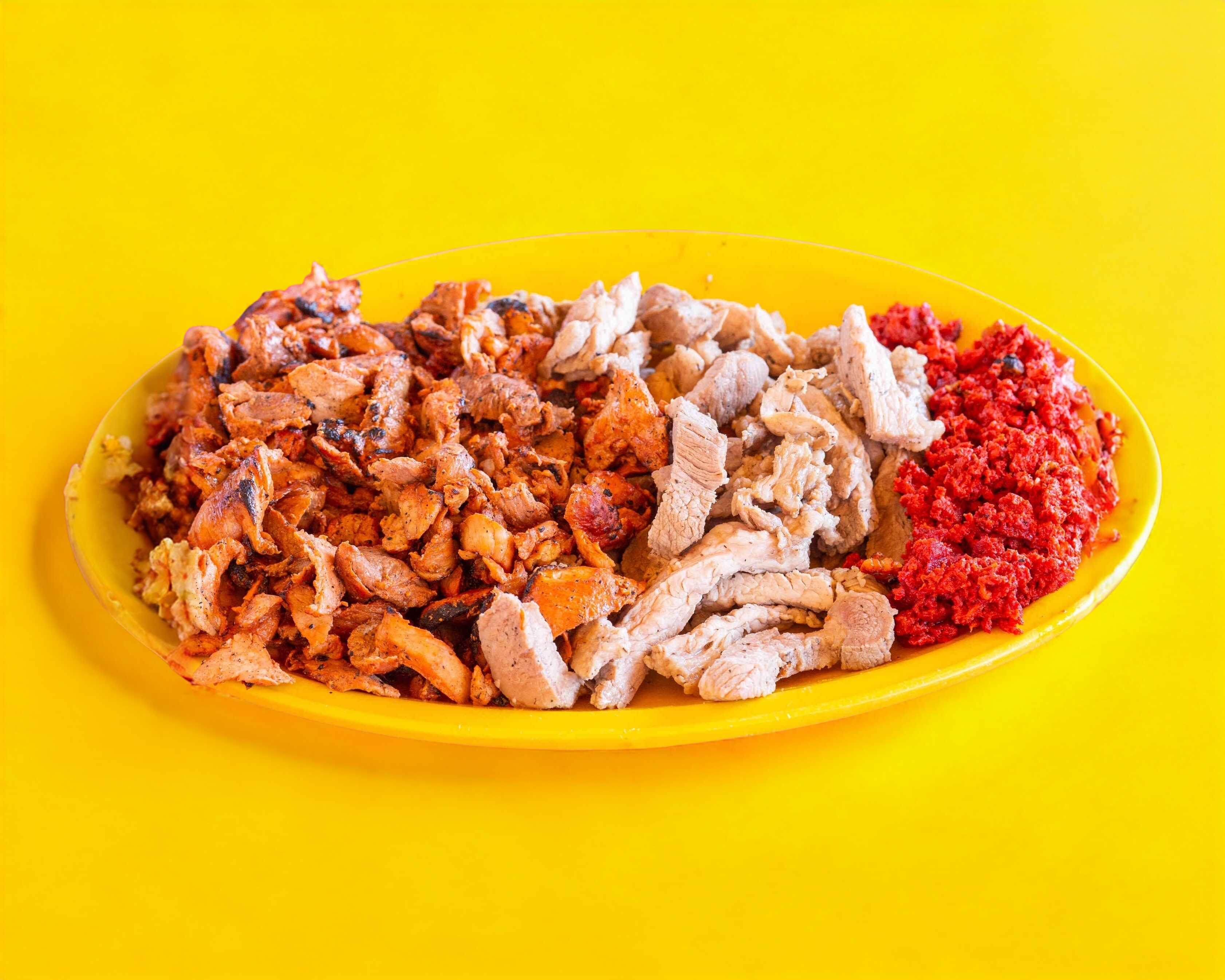 3 Carnes .1 kg.       Pastor, Chuleta y Chorizo