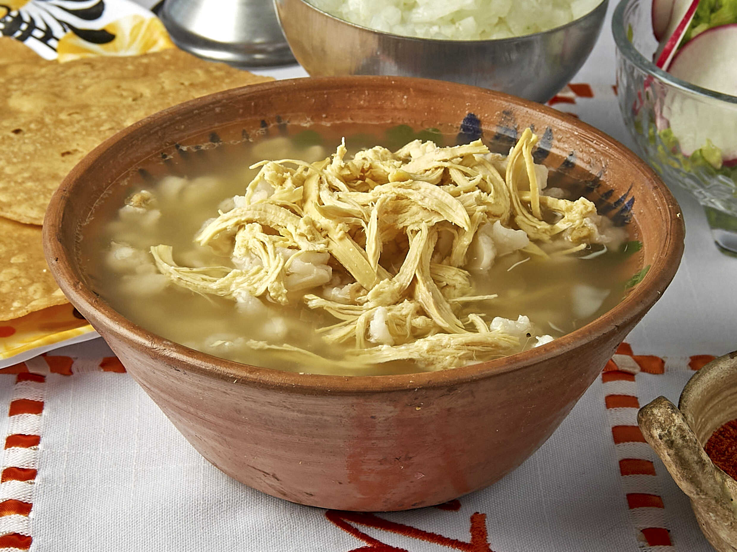 Pozole de Pollo con Pechuga Promocion 2