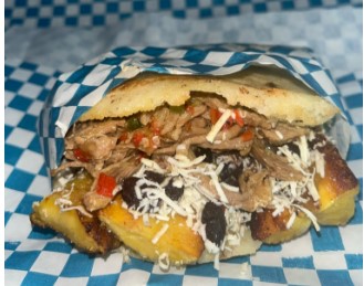 Arepa Pabellón Carne