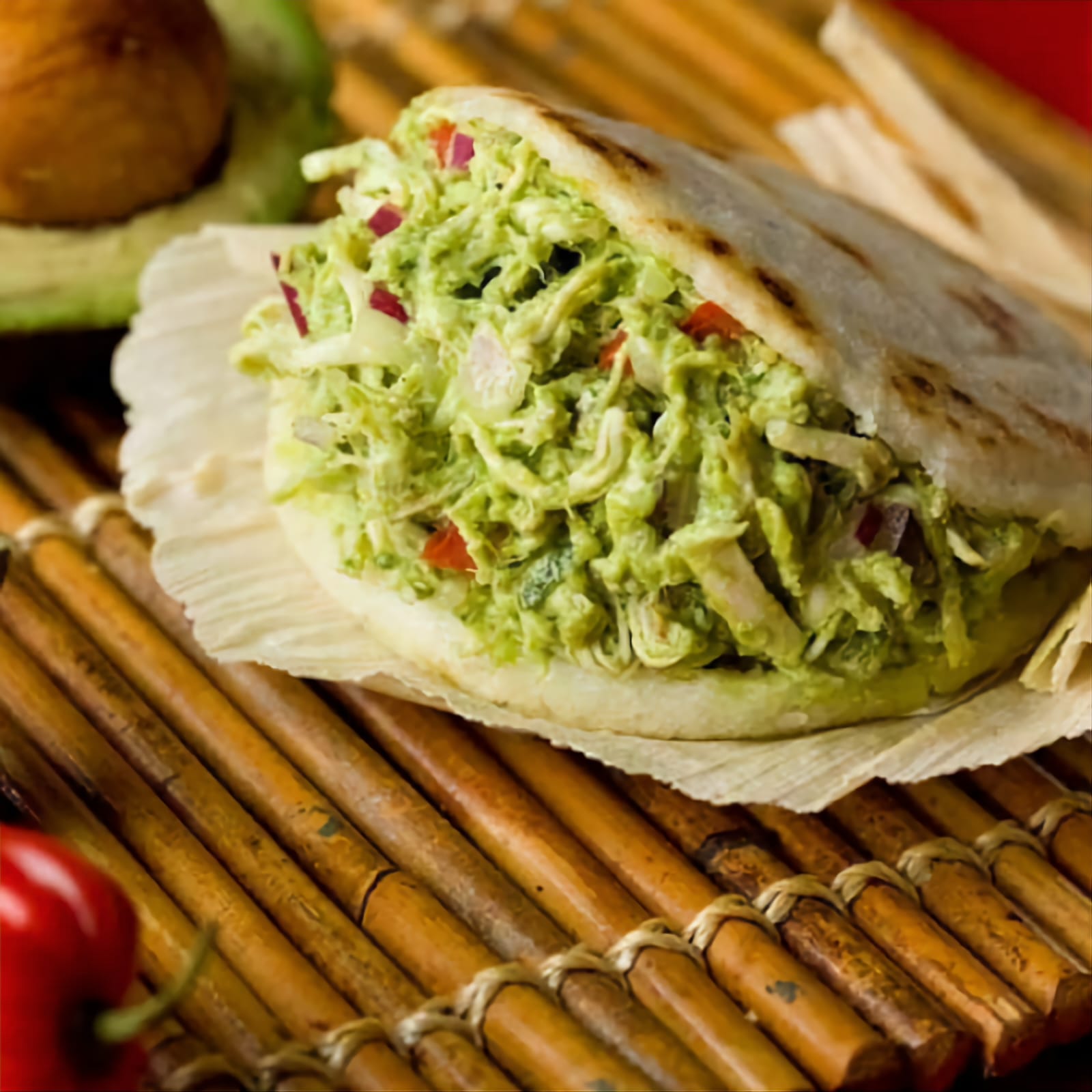 Arepa Reina Pepiada+ Gaseosa 400 Ml