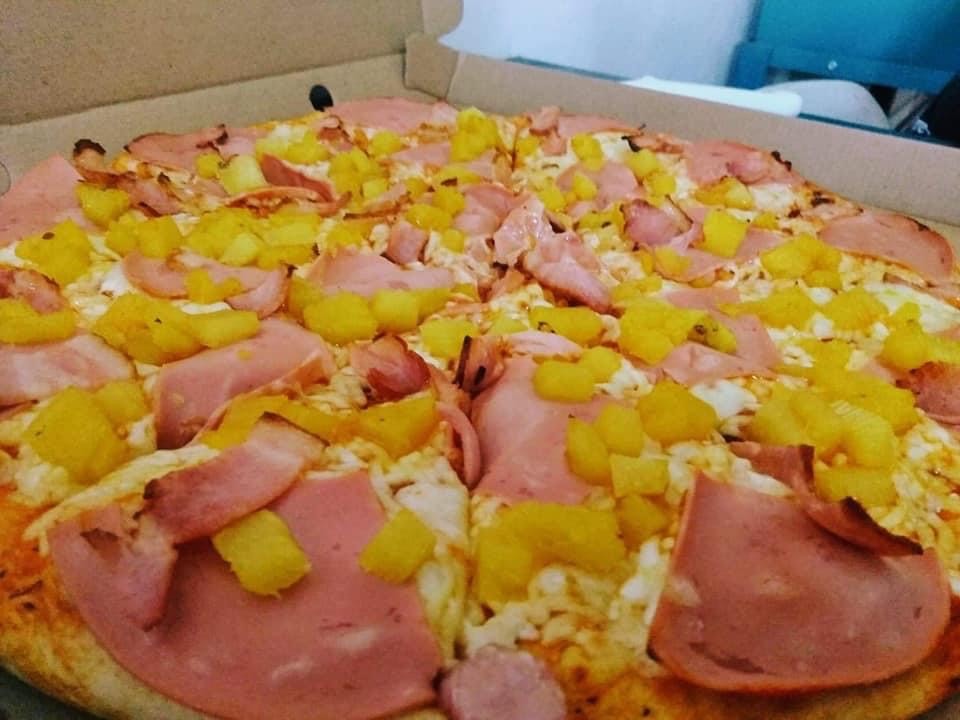 Pizza Hawaiana