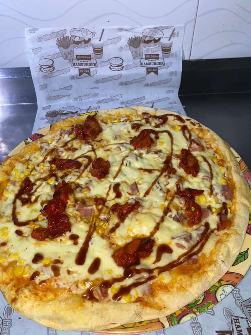 Combo-Pizza MegaFamiliar Costilla Bbq 50x50