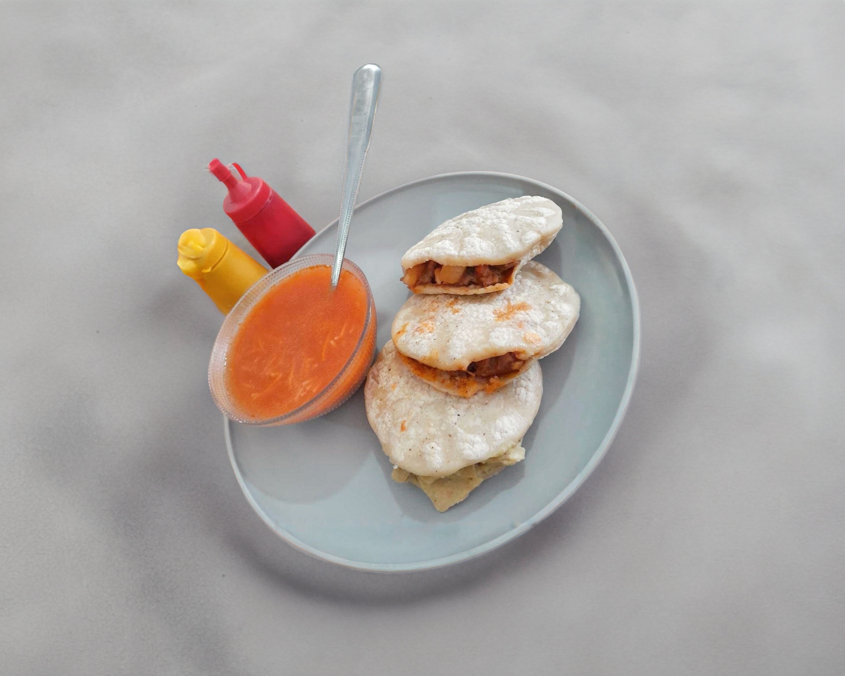 Gordita de Frijoles con Queso