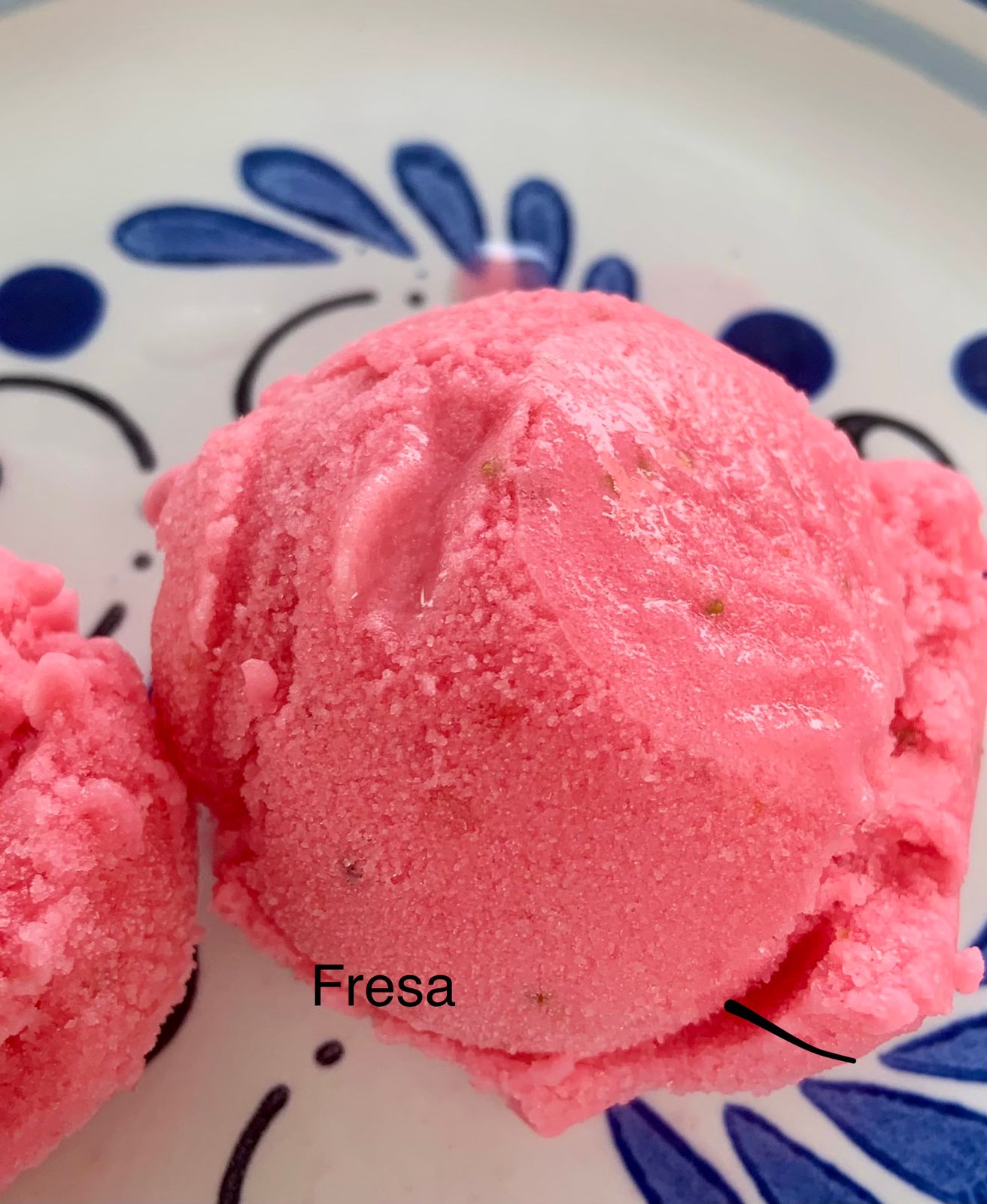 Nieve de Fresa 1/2 Litro.