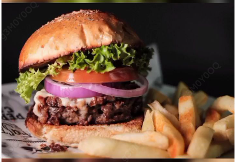 Hamburguesa Queso y Tocineta + bebida 250ml