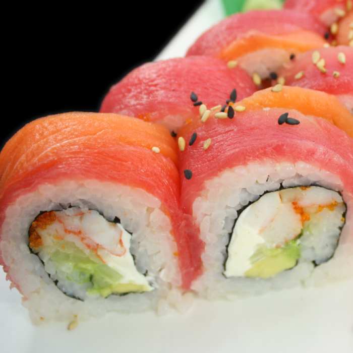 Tuna Especial Roll