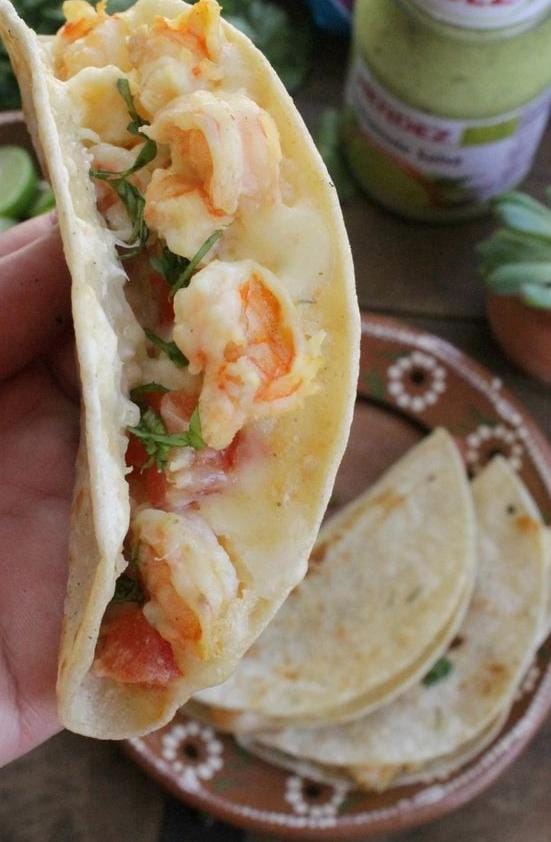Quesadilla de Maíz con Camarón
