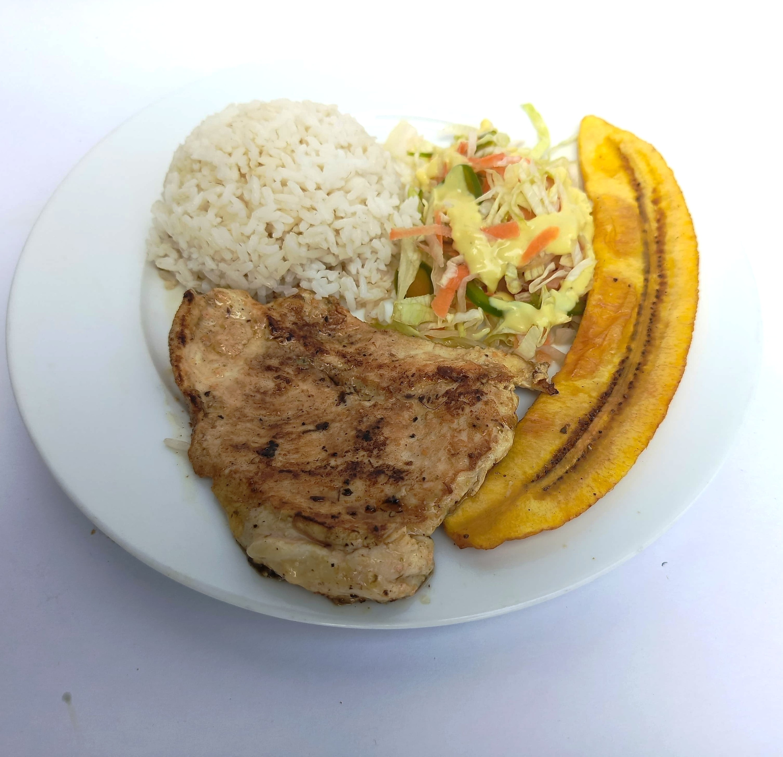 Ejecutivo de Pechuga Asada + Bebida del Dia