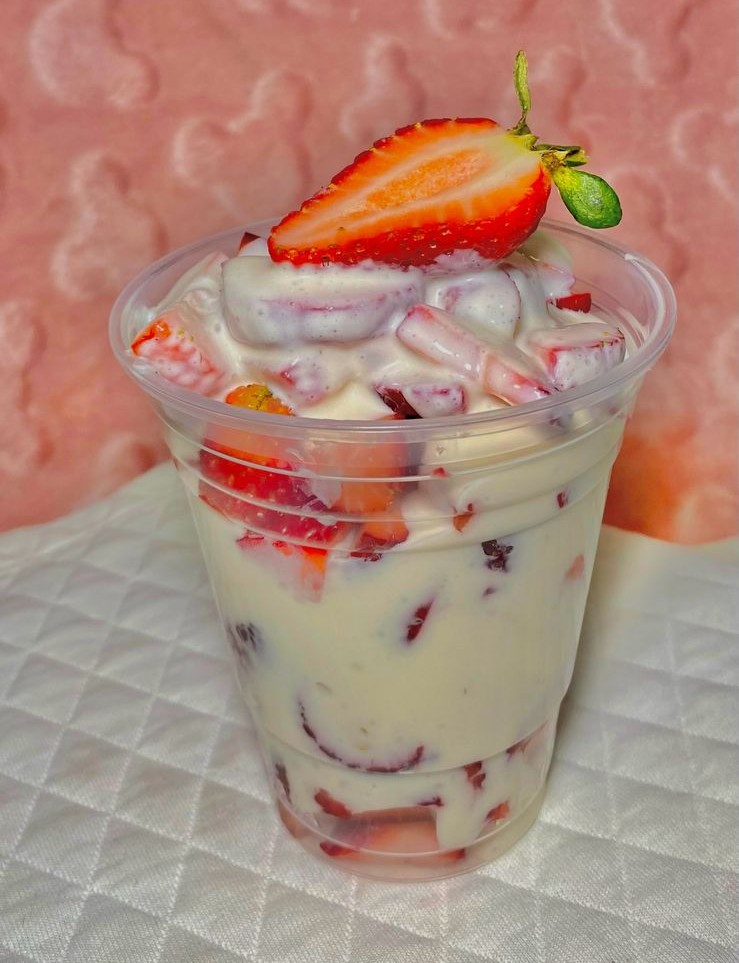 Fresas con Crema Clasicas Medianas 12 oz
