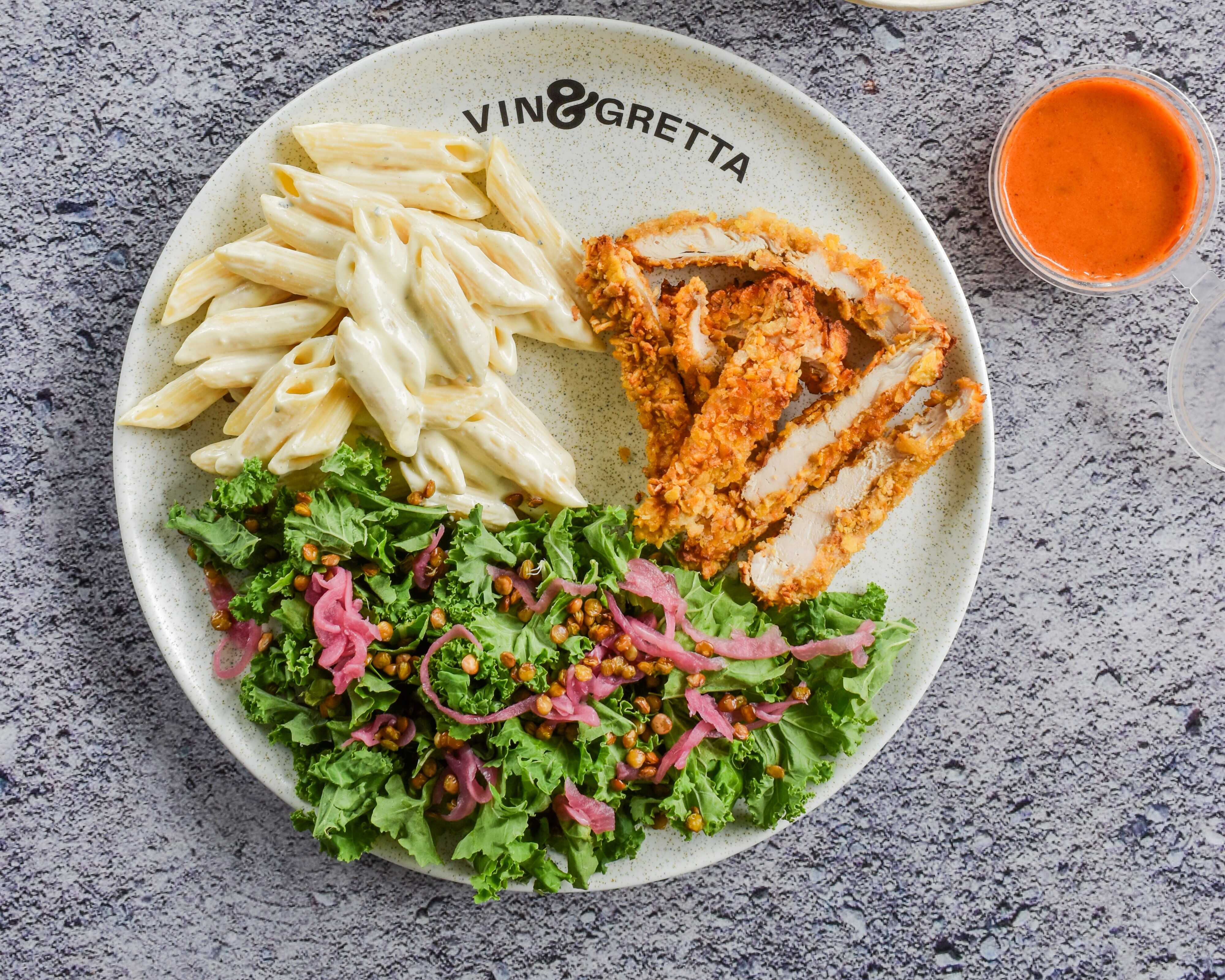 Daily Pollo rostizado + Pasta 3 Quesos