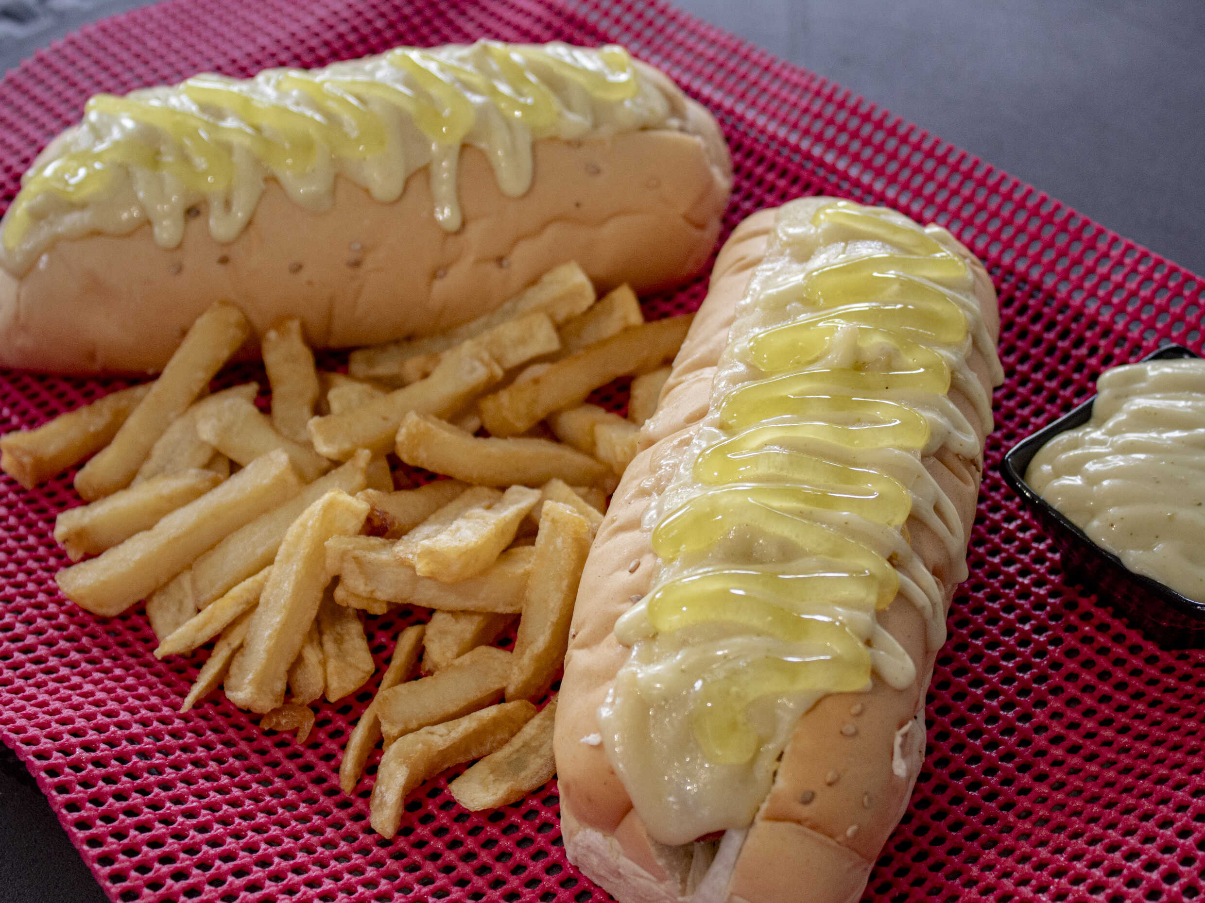 Combo - 2 Perros Sencillo Gratinado + Papas Frita