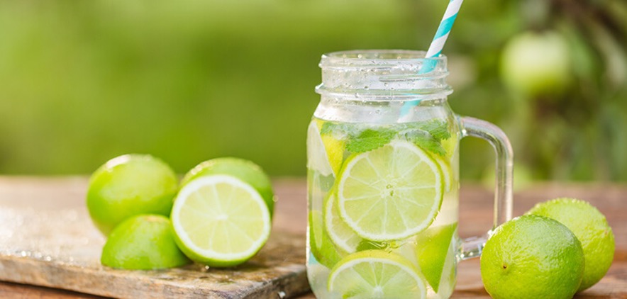 Agua de Limón  medio litro