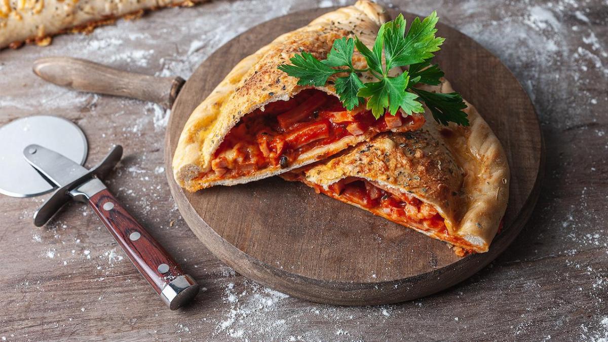 TORTA ESTILO CALZONE + PAPAS