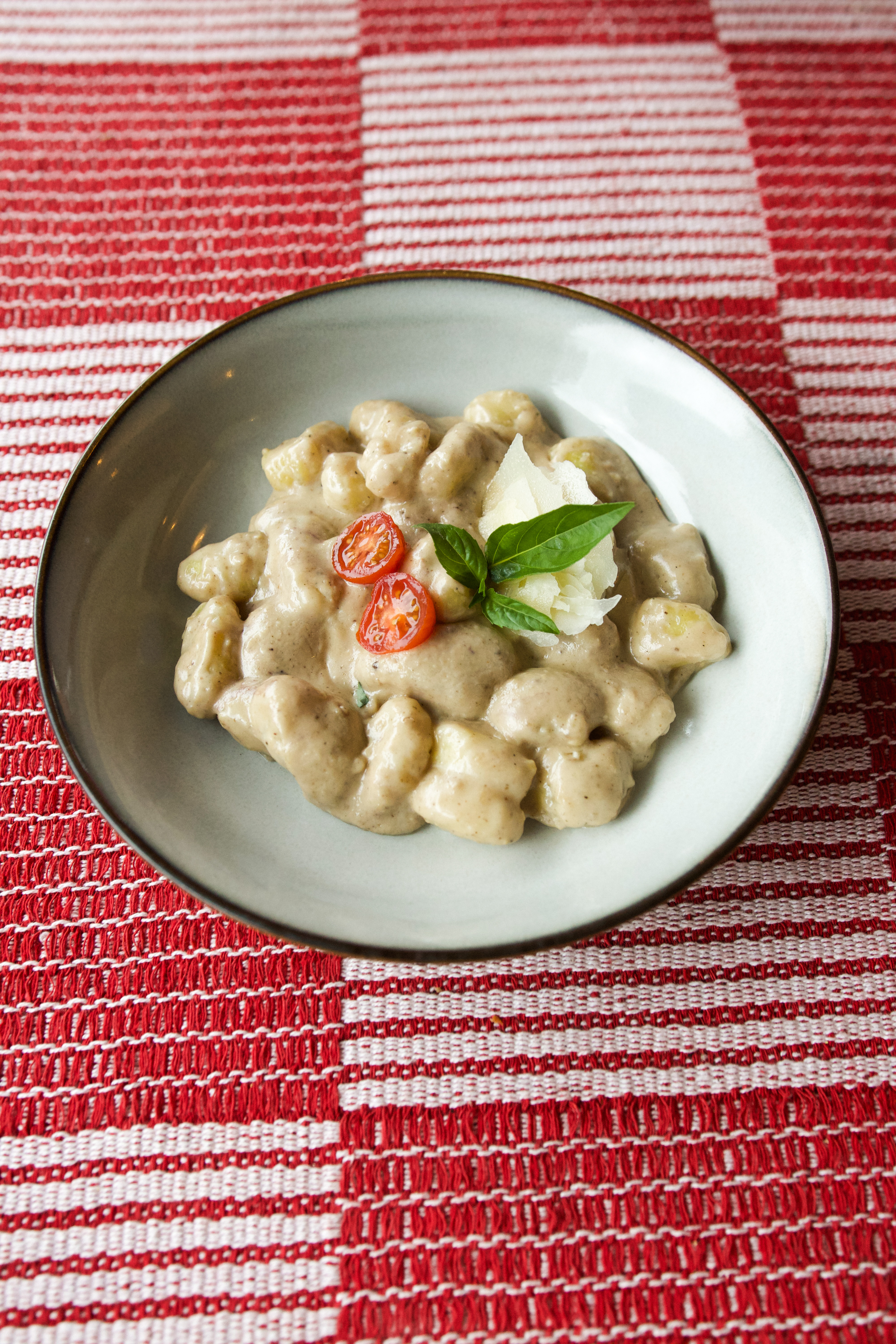 Gnocchi al Sugo Di Noce