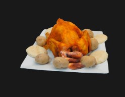 Pollo Frito o Asado, con Papá y Arepa