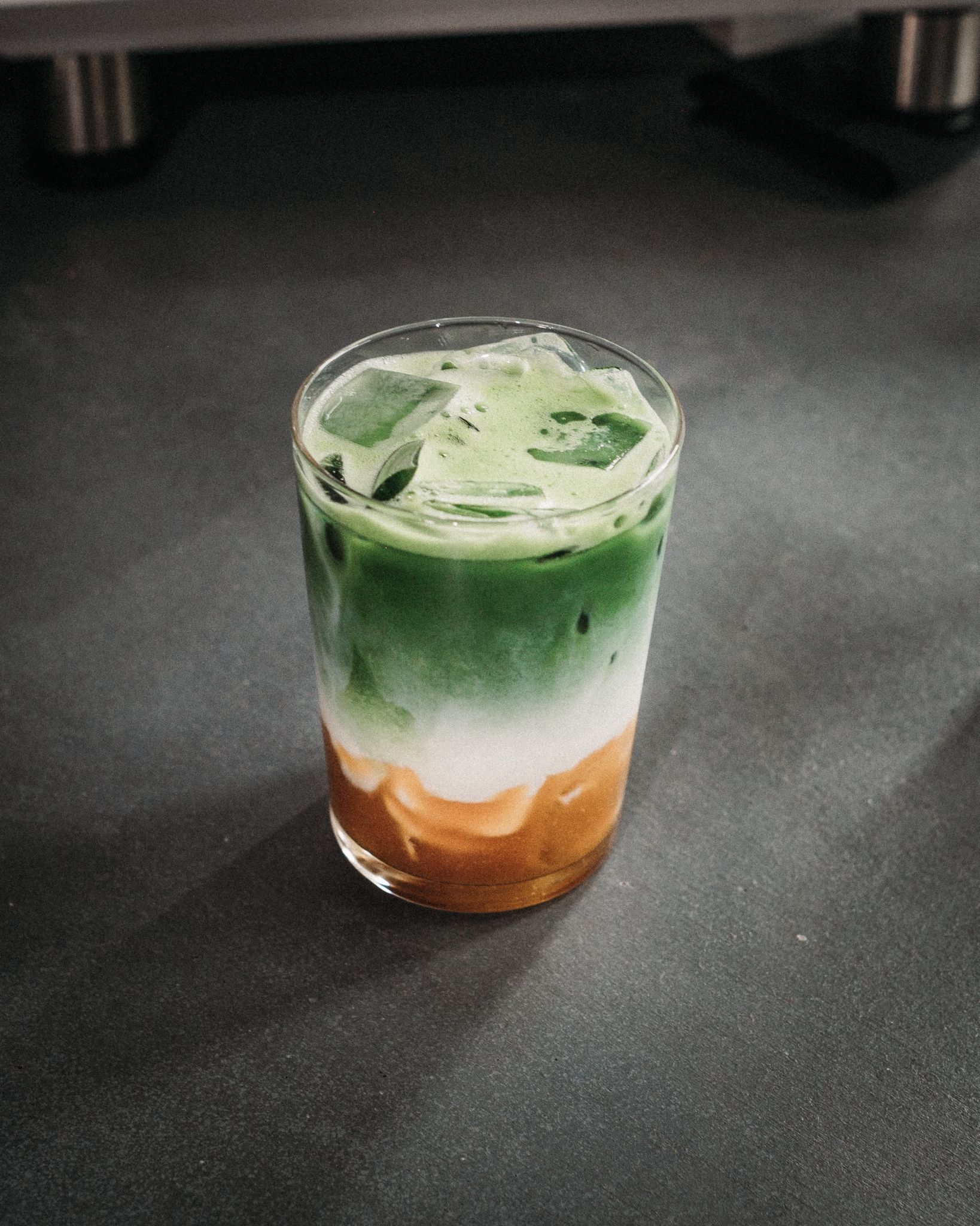 Matcha Mango Frío