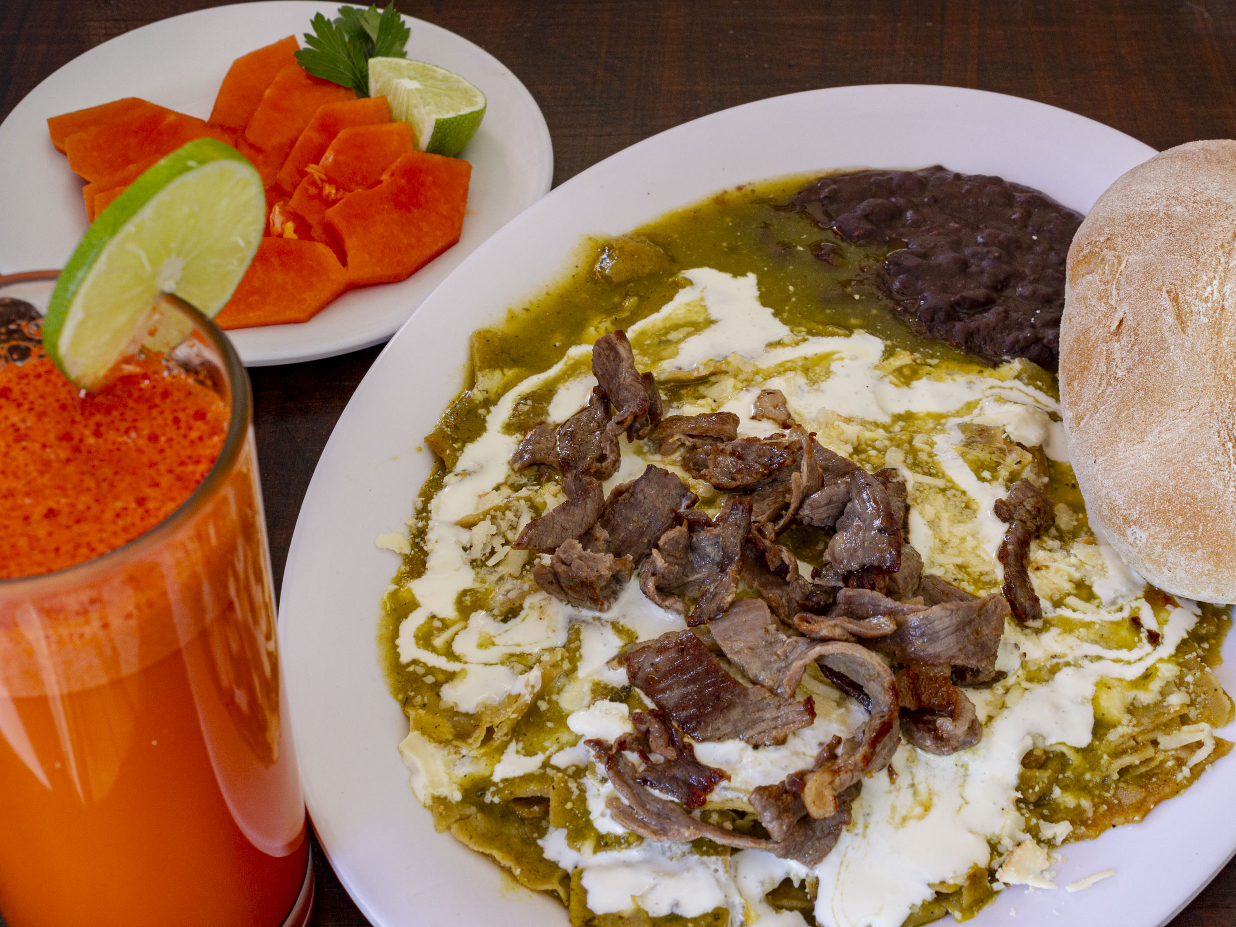 Chilaquiles con Cecina (completo)