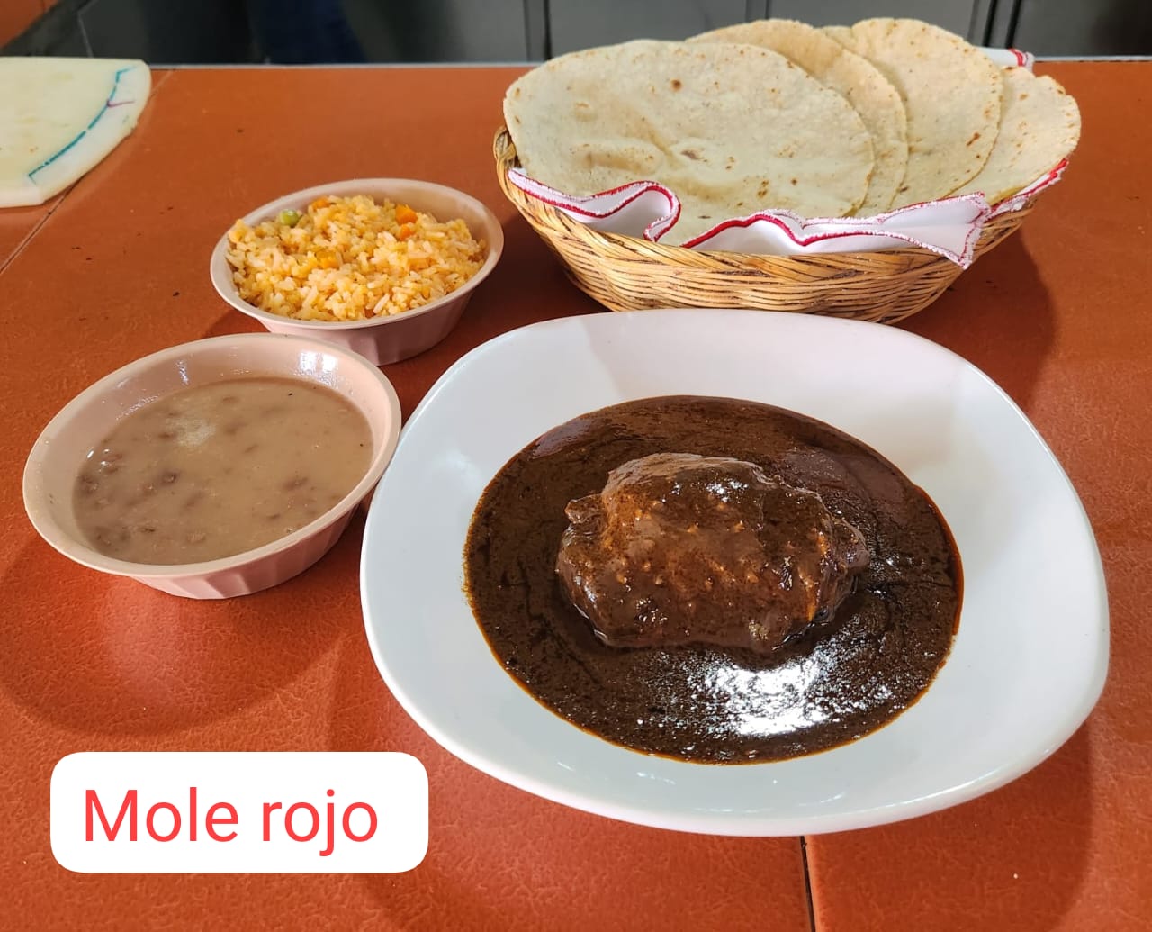 Mole Rojo