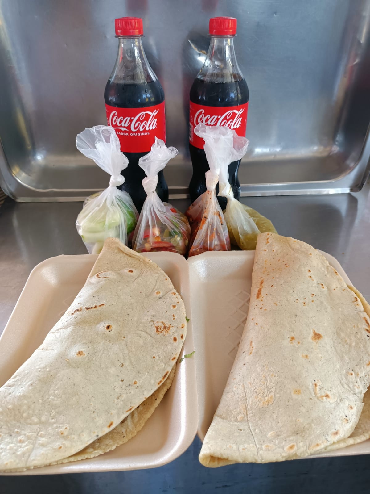 Paquete Coca Cola + Quesadillas