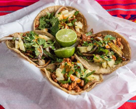Orden de Tacos al Pastor