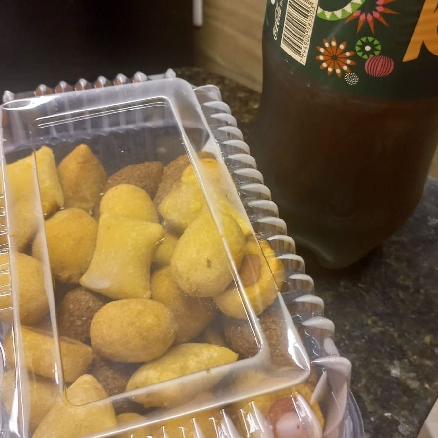 Salgados saborosos e frito na hora