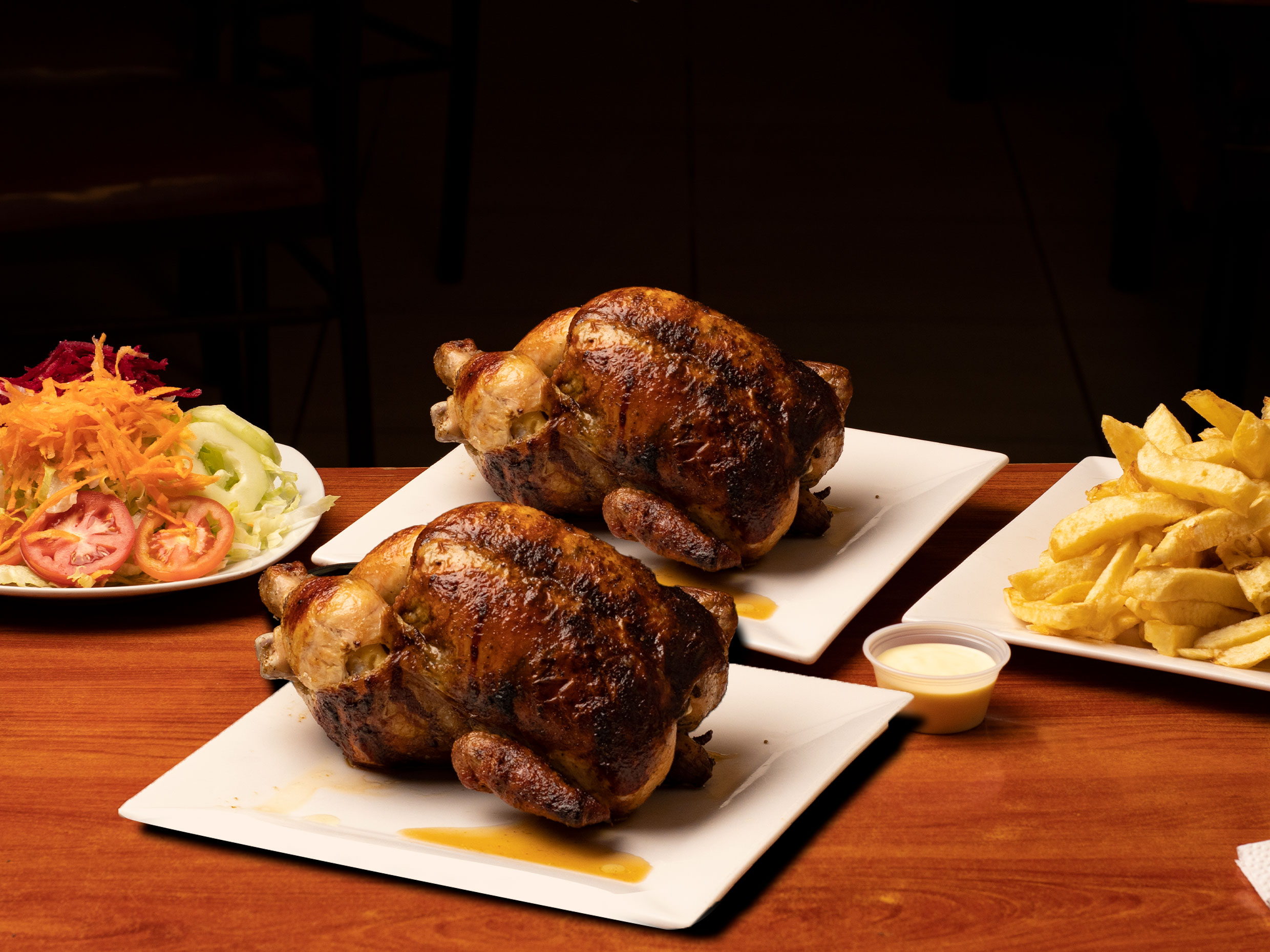 Combo 3: 2 Pollos, Papas, Ensalada y Pepsi 2 L