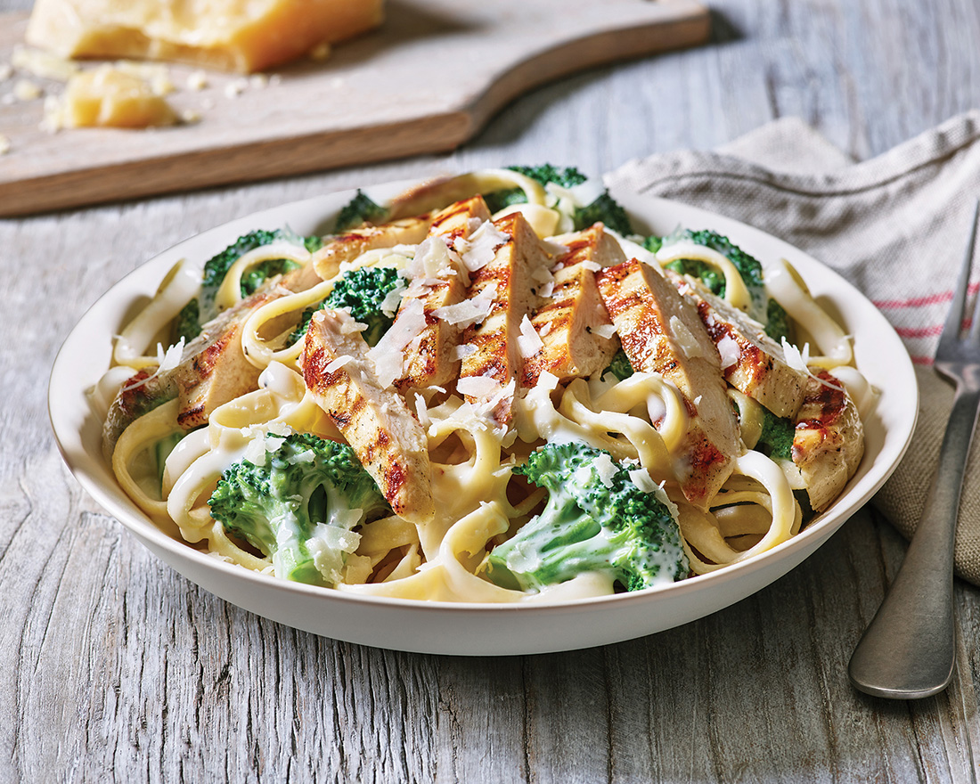 Chicken & Broccoli Alfredo Pasta
