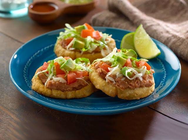Orden 3 Sopes + Sopa de verdura + Limonada+ postre