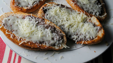 Molletes*