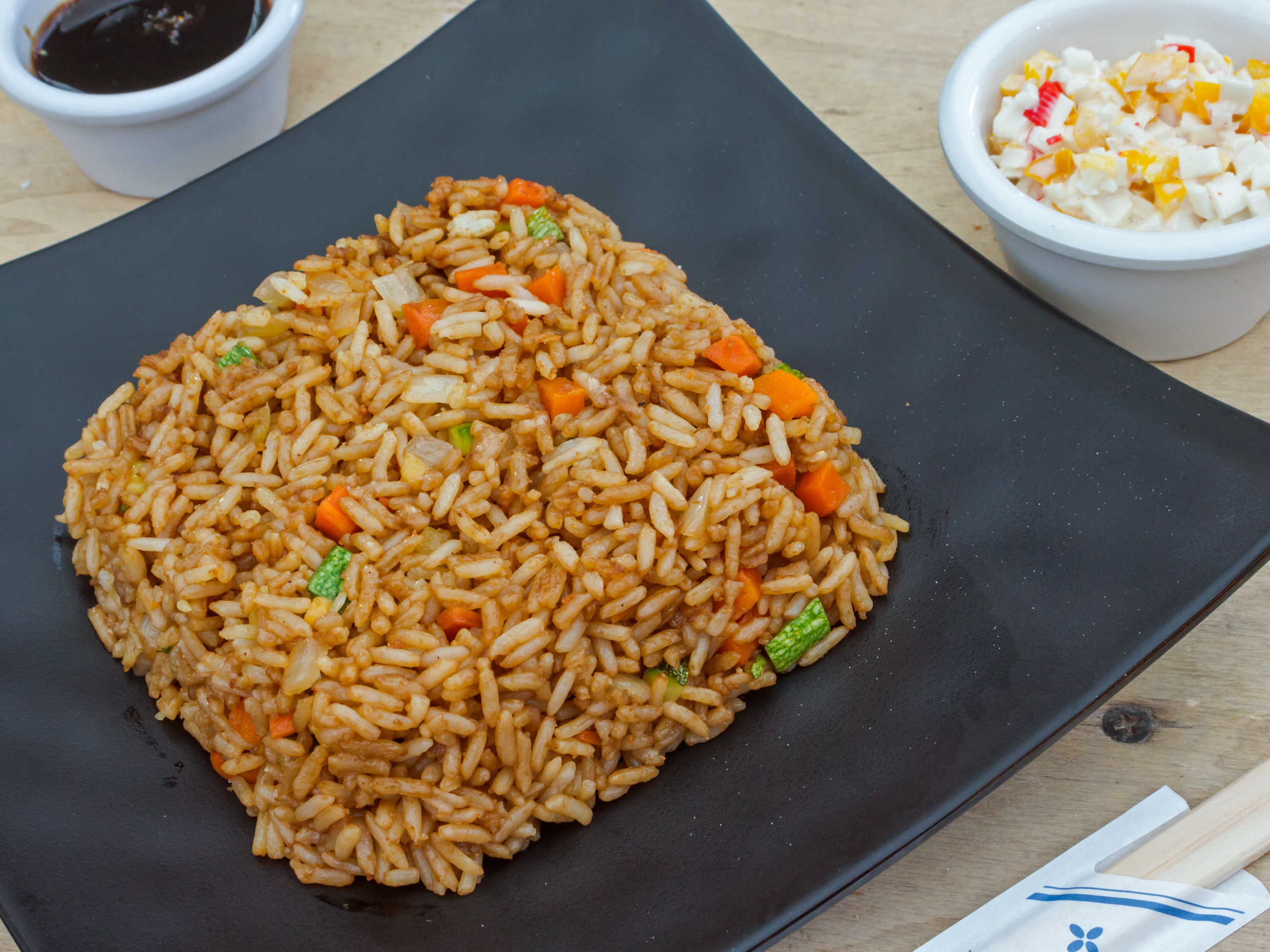 Yakimeshi Tampico + Cheesecake de Oreo