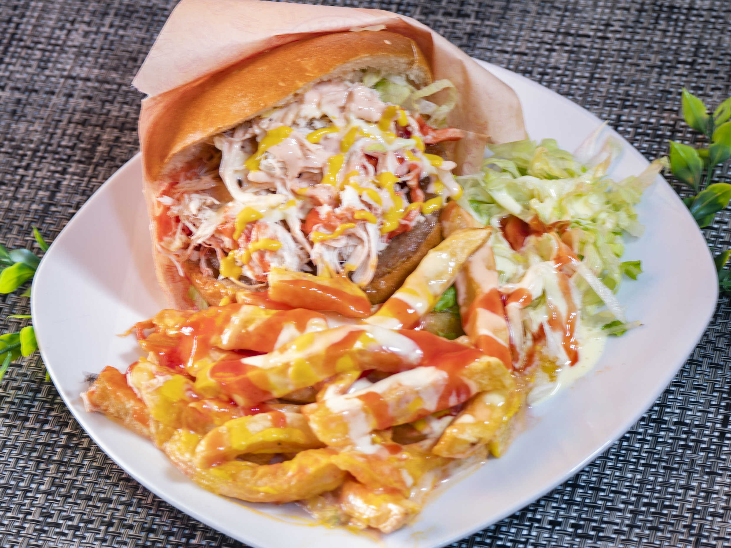 Hamburguesa de Pollo Deshilachado