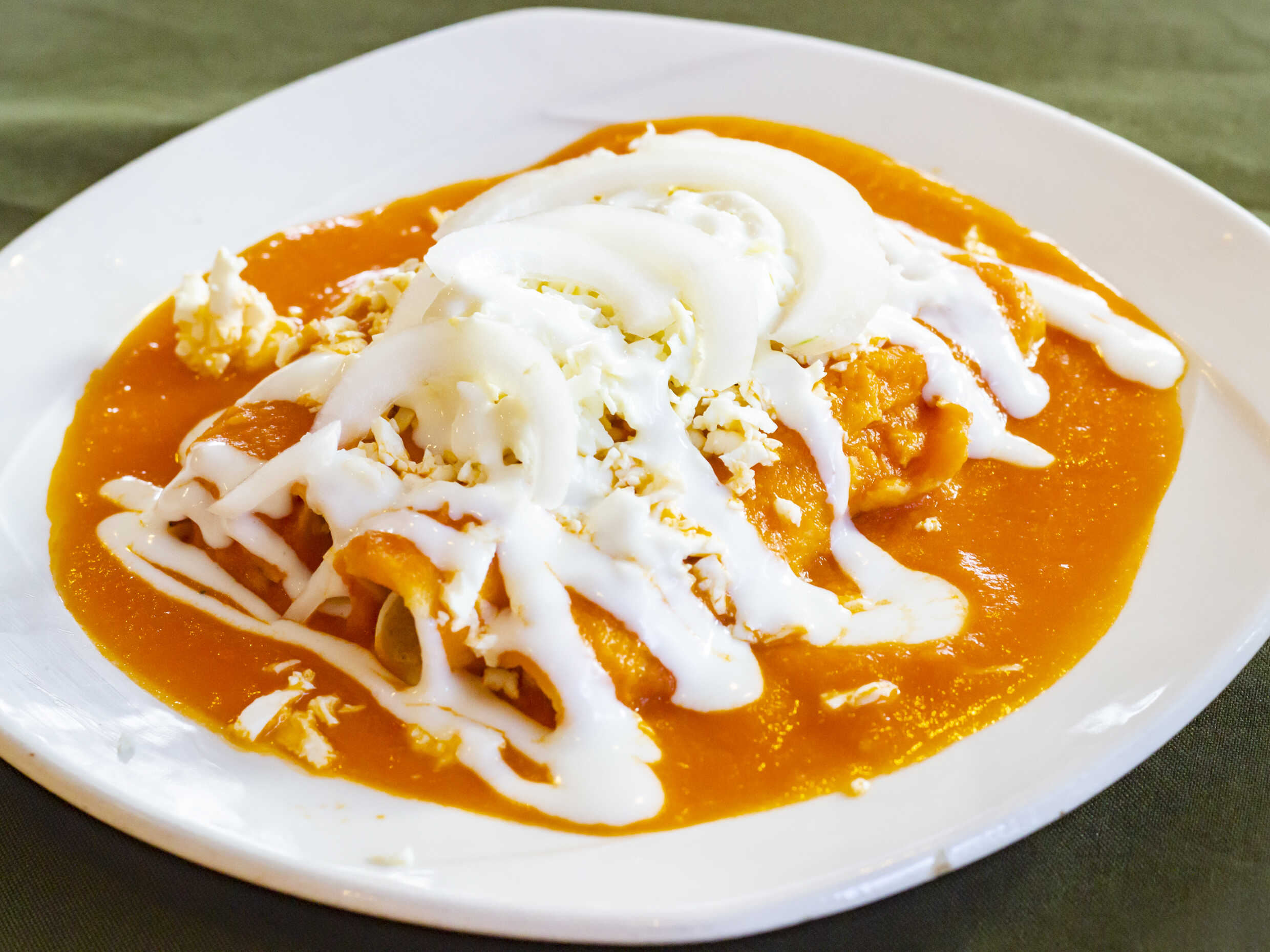 Enchiladas Rojas o Verdes
