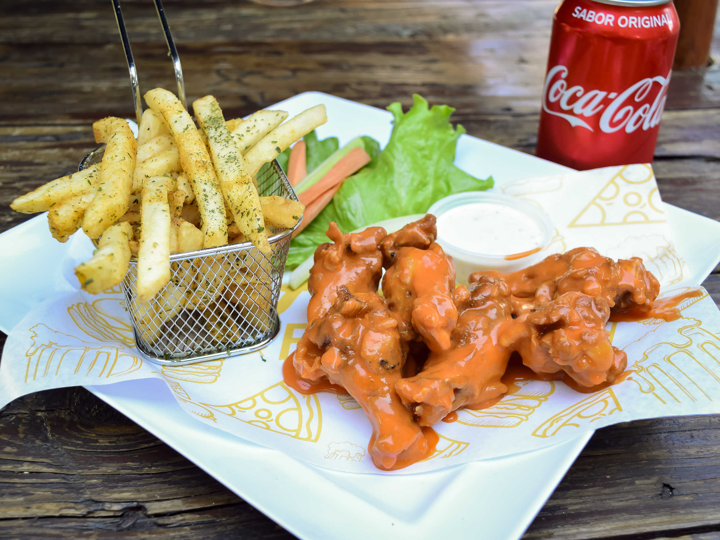 Combo Alitas + Papas + Refresco