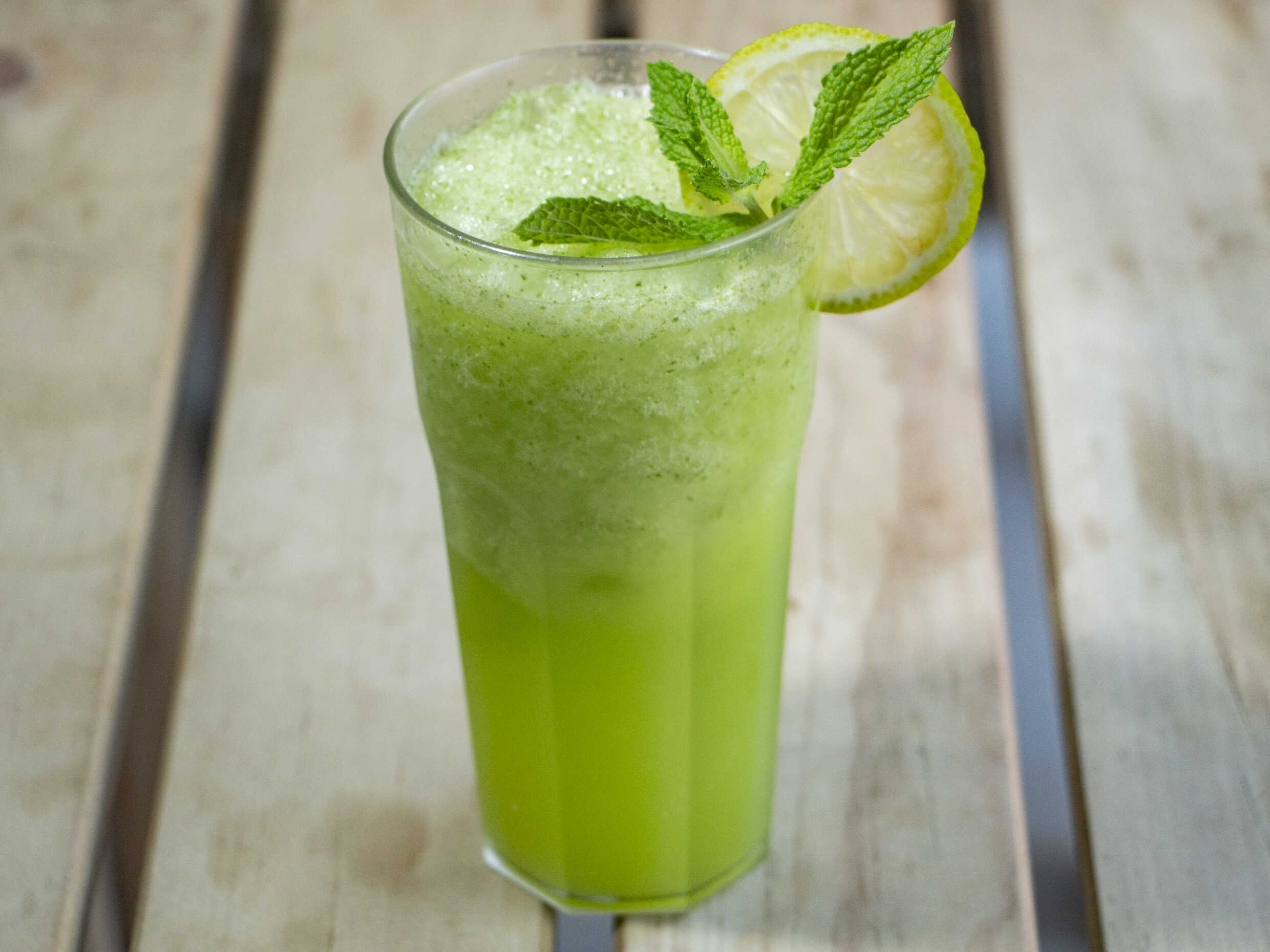 Limonada de hierba buena