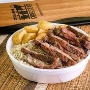 Arroz, feijão, farofa, macarrão, Batata ao molho Ou Batata corada com 2 pedaços de Carne Assada ao molho Madeira