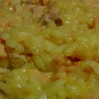 Todos os nosso risotos são elaborados com caldo de legumes feito na casa e fiarroz arborio finalizado com pamesão e mussarela(aproximadamente 600 grama)