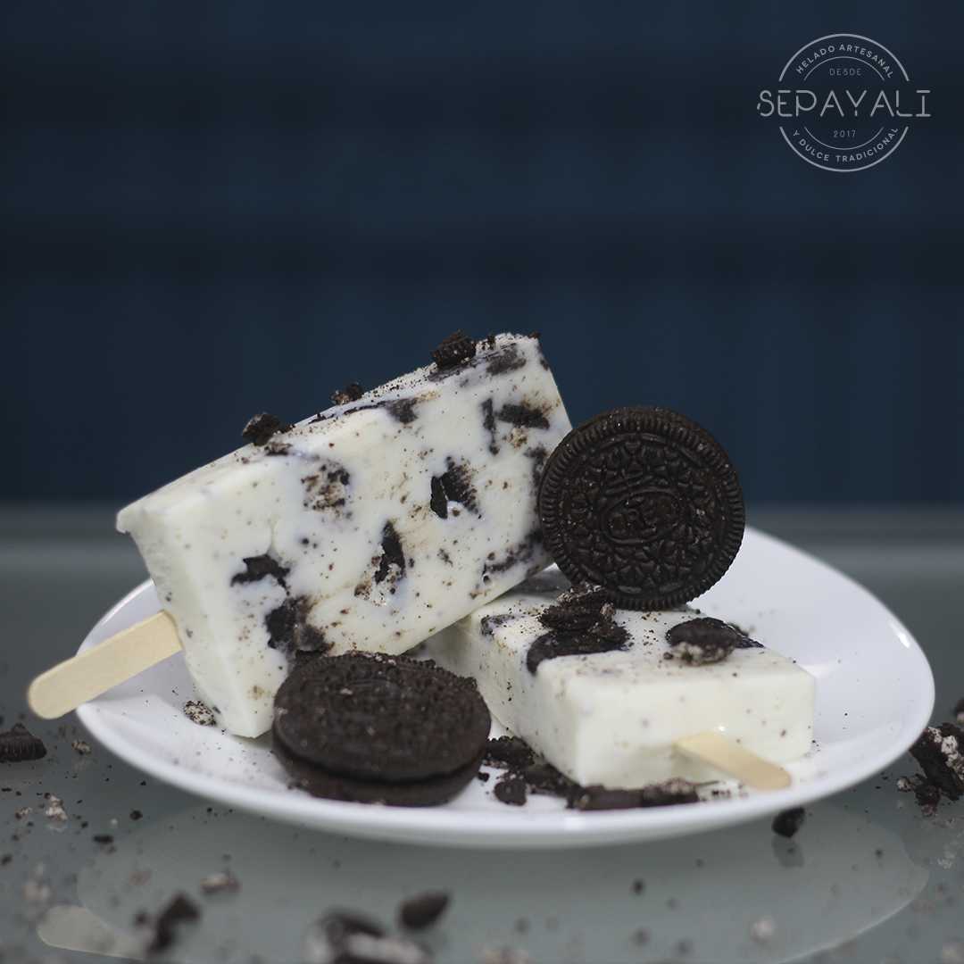 Premium Cookies & Cream